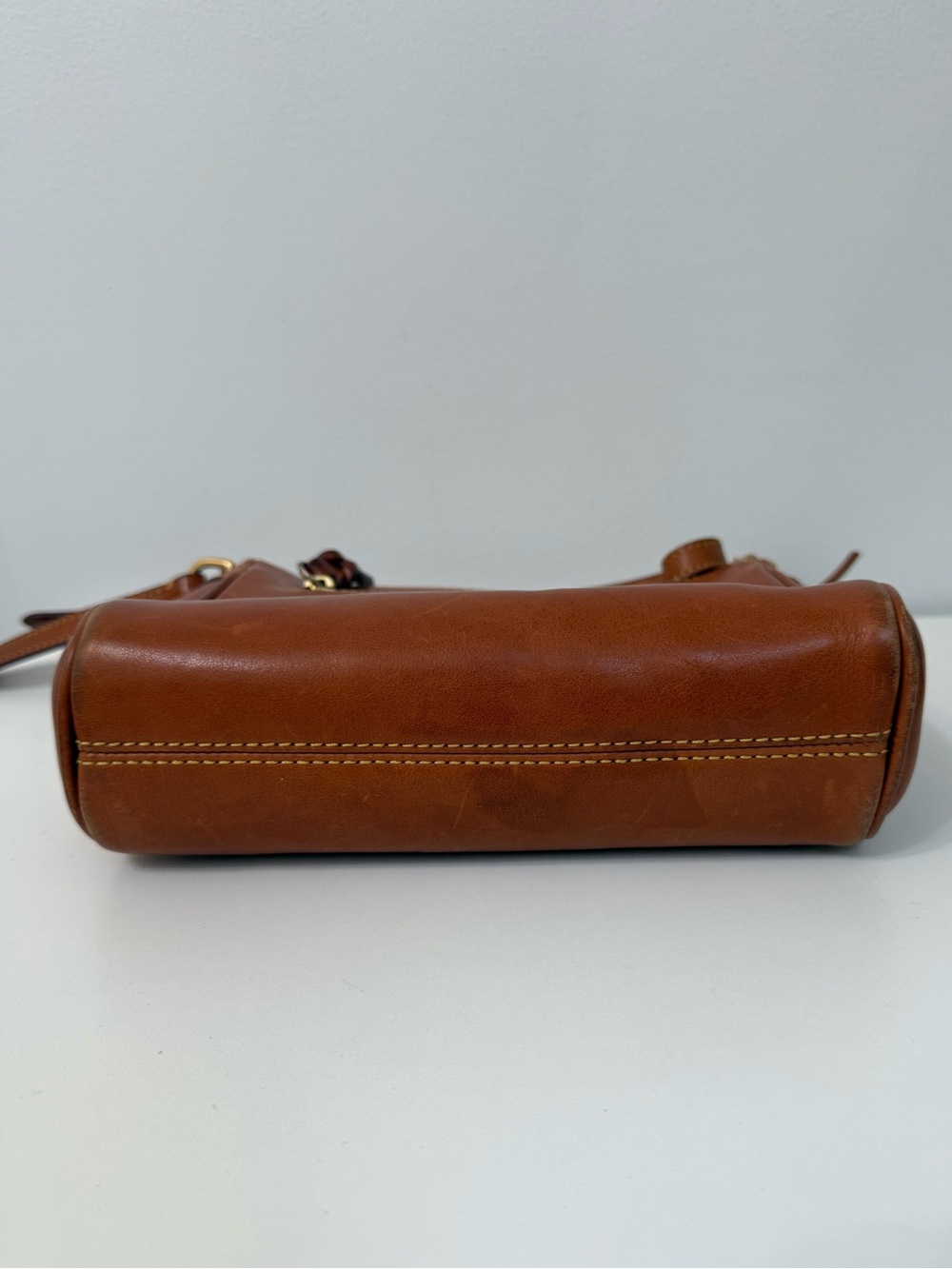 Dooney & Bourke Florentine Pocket Crossbody Brown Cognac Distressed Leather - Picture 9 of 16
